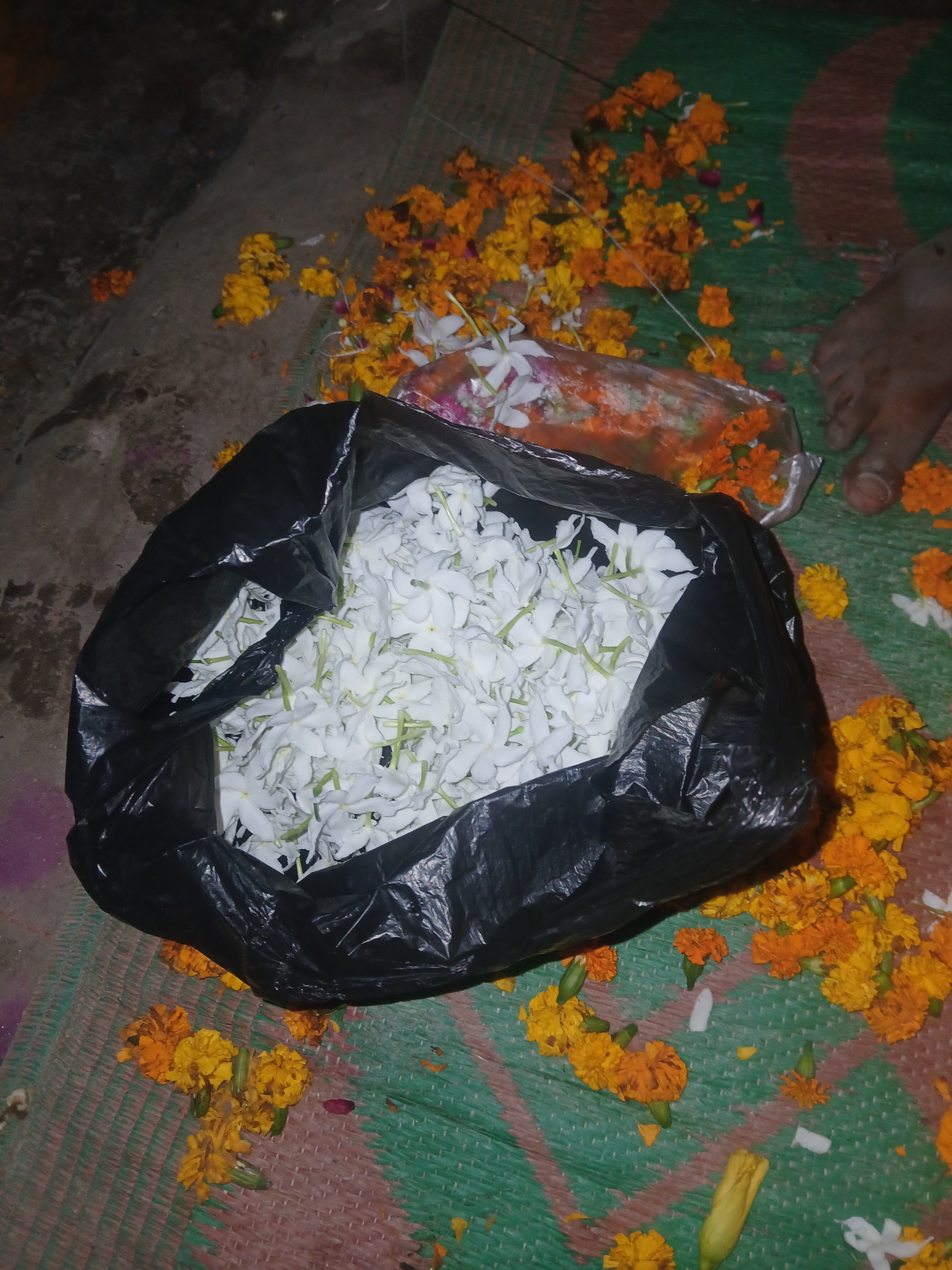 Chandni Flowers (Loose)
